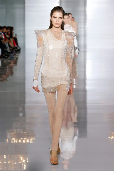 Look 39